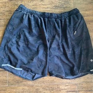 Men’s Lululemon 6” Inseam Shorts
